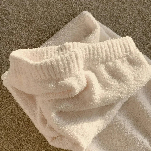 White Casual Women's Comfy Fuzzy Sweater Pant With Pockets - Picture 6 of 6